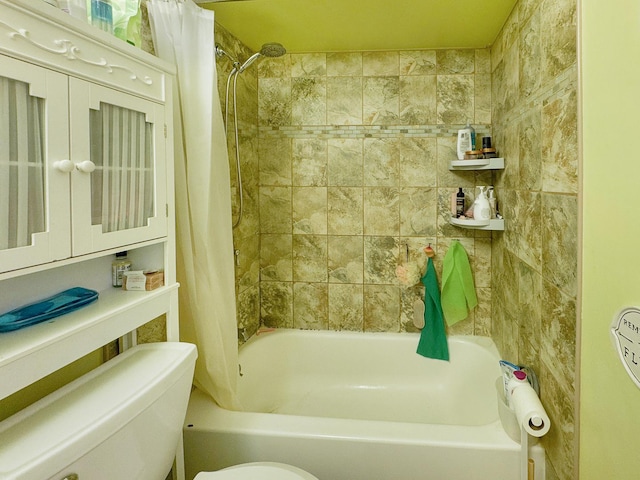 204 Inverrary Ln, Deerfield, IL 60015 - bathroom featuring toilet and shower / bath combo with shower curtain