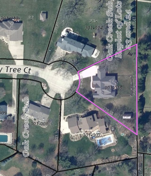 1311 Hickory Tree Ct, Mahomet, IL 61853 - aerial view of property's location with property boundaries highlighted