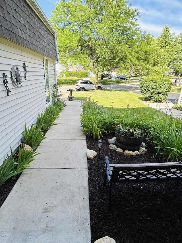 543 Norman Rd Unit 543, Bolingbrook, IL 60440 - view of green lawn