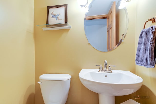 24 Hickory Rd, Oakwood Hills, IL 60013 - half bath with a sink and toilet