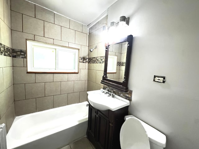 10007 S Hoxie Ave, Chicago, IL 60617 - full bath with vanity and tub / shower combination