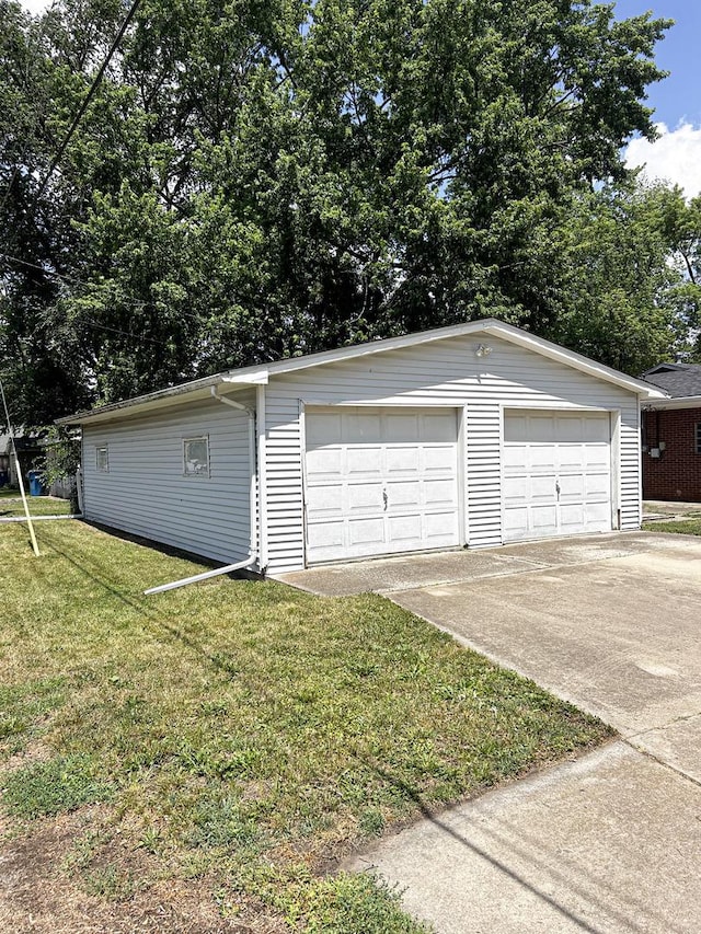 425 W Donald St, Kankakee, IL 60901 - view of detached garage