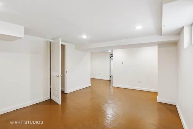733 N Kensington Ave, La Grange Park, IL 60526 - finished below grade area with recessed lighting