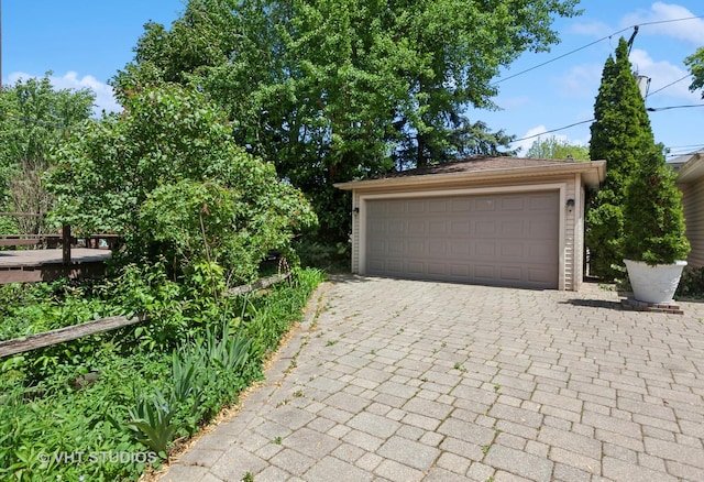 733 N Kensington Ave, La Grange Park, IL 60526 - view of detached garage