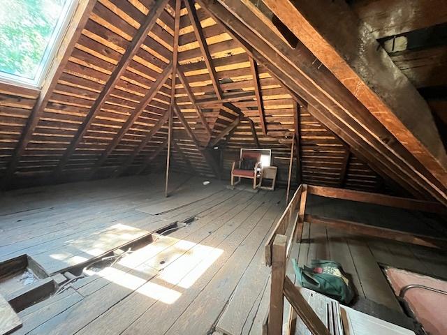 3651 W 64th Pl, Chicago, IL 60629 - view of attic
