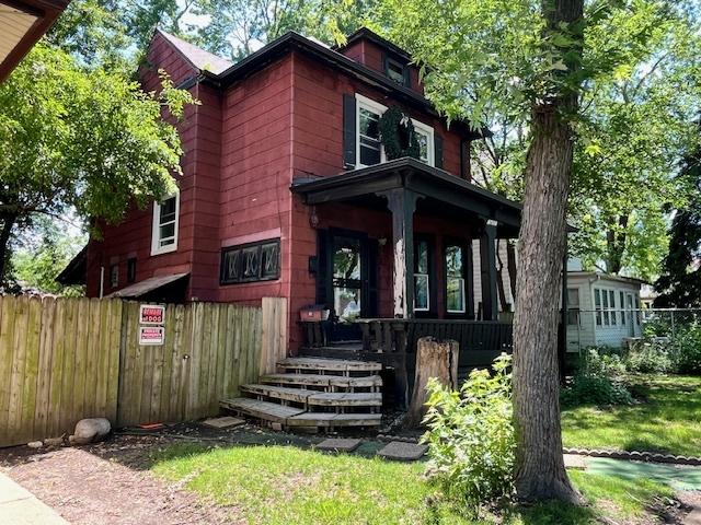 3651 W 64th Pl, Chicago, IL 60629 - view of front of home with a porch