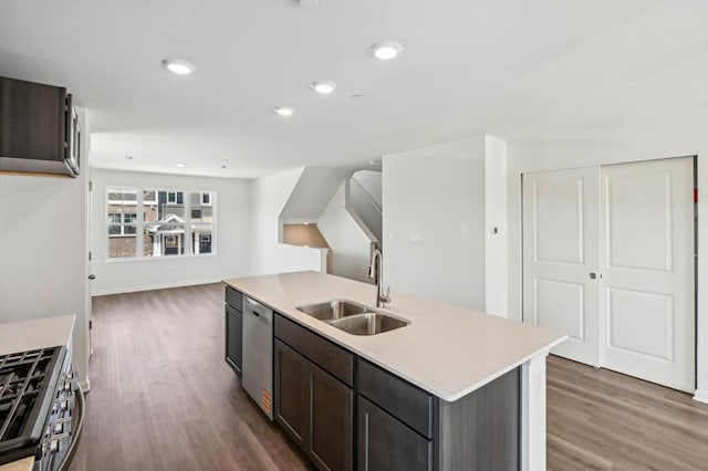 6339 Ulster Dr, Tinley Park, IL 60477 - kitchen featuring stainless steel appliances, wood finished floors, light countertops, and recessed lighting