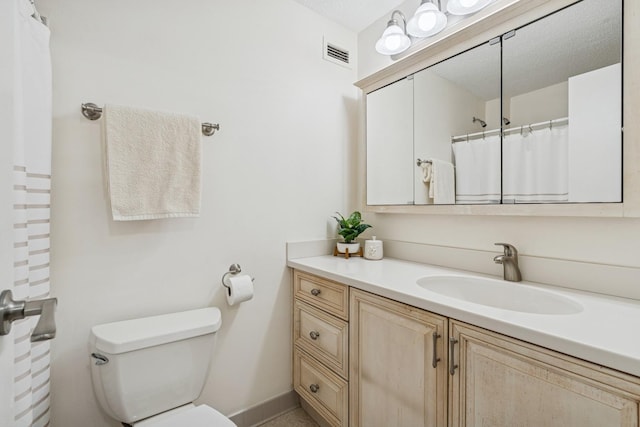 440 N Mcclurg Ct Unit 417, Chicago, IL 60611 - full bath with vanity and toilet
