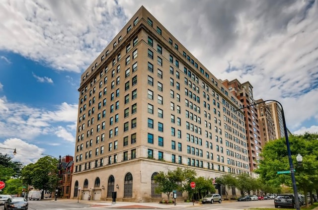 2100 N Lincoln Park W Unit 4Dn, Chicago, IL 60614 - view of property