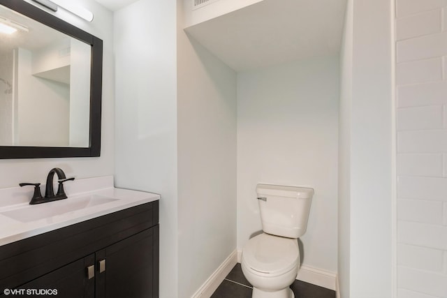 7915 S Justine St, Chicago, IL 60620 - bathroom featuring vanity and tile patterned flooring