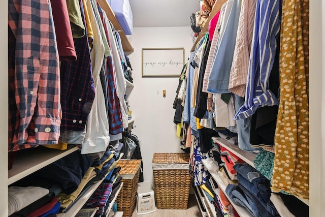 1521 S County Farm Rd Unit 2-2, Wheaton, IL 60189 - view of walk in closet