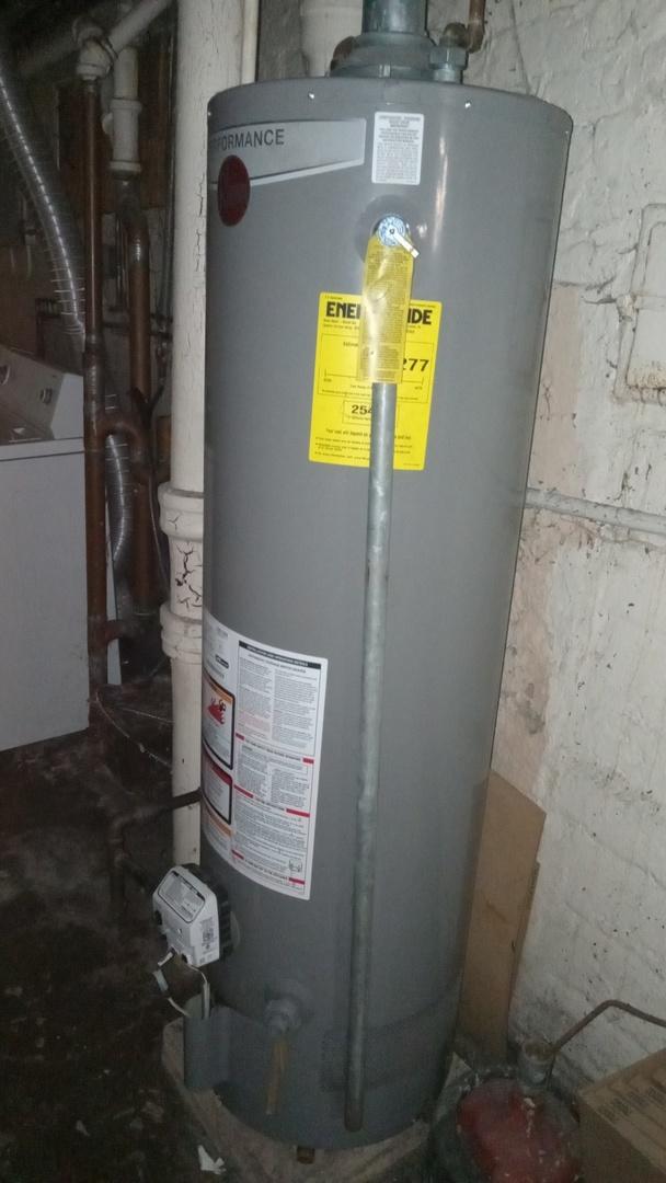3512 W 84th St, Chicago, IL 60652 - utilities with water heater and washer / clothes dryer