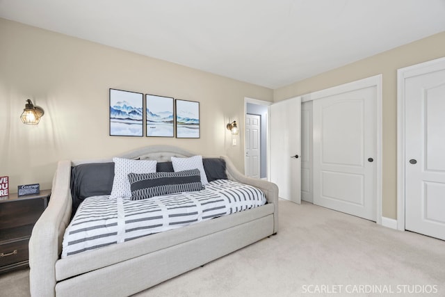 1675 Grosvenor Cir Unit D, Wheaton, IL 60189 - carpeted bedroom with a closet and baseboards