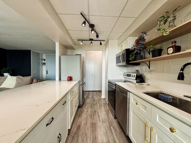 3925 Triumvera Dr Unit A15D, Glenview, IL 60025 - photo 3