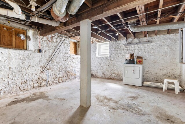 844 Haskell Ave, Rockford, IL 61103 - basement with washer / clothes dryer