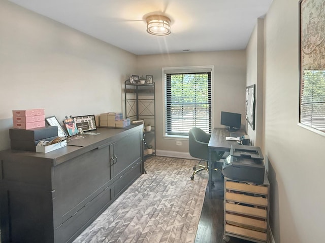2514 W Washington Blvd, Chicago, IL 60612 - office featuring light wood-style flooring and baseboards