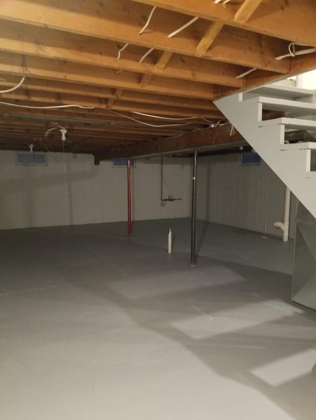 1110 Pike St, Peru, IL 61354 - unfinished basement featuring stairway