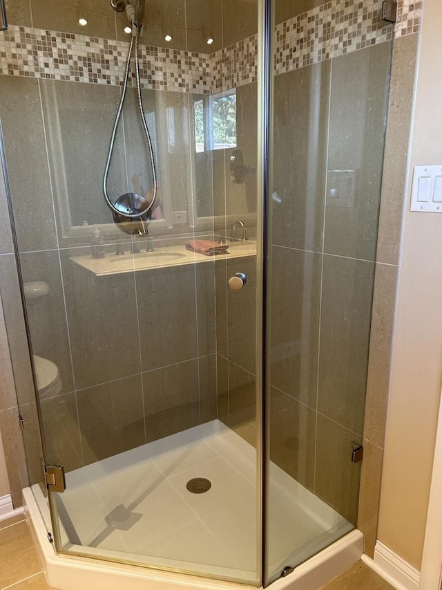 9842 S 88th Ave, Palos Hills, IL 60465 - bathroom featuring a stall shower