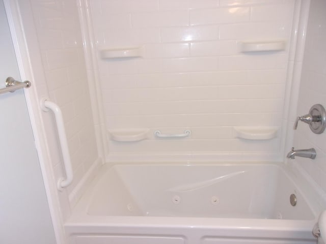 570 Windsor Dr Unit 570, Fox Lake, IL 60020 - full bath with a combined bath / shower with jetted tub
