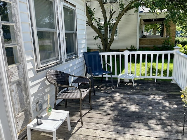 702 Meriden St, Mendota, IL 61342 - photo 2