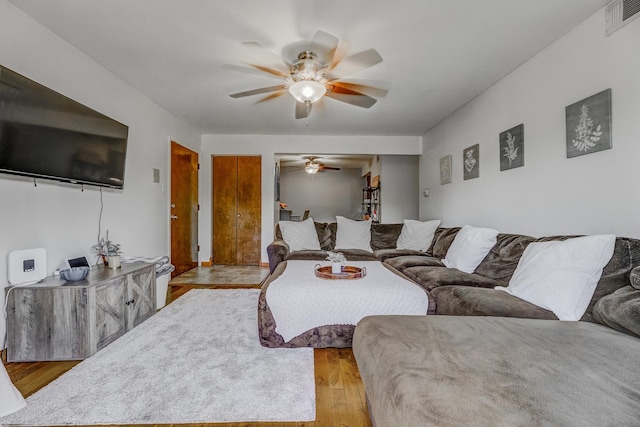 5715 Park Pl Unit K1, Crestwood, IL 60418 - living room with ceiling fan and light wood-style floors