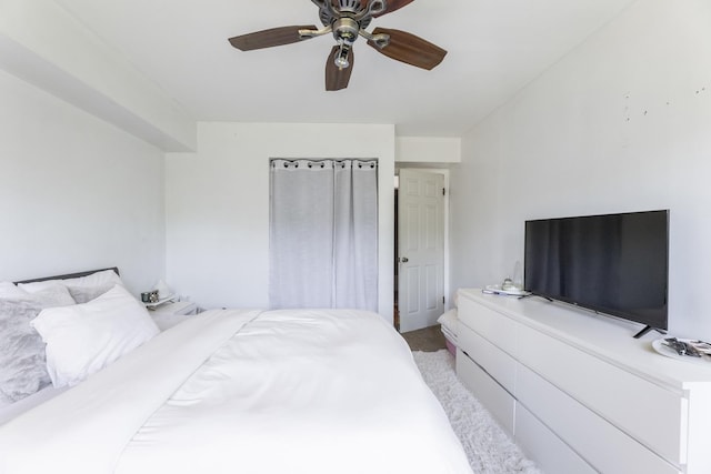 5715 Park Pl Unit K1, Crestwood, IL 60418 - bedroom featuring light carpet and a ceiling fan