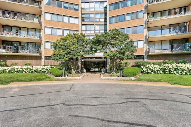 101 Bar Harbour Rd Unit 3C, Schaumburg, IL 60193 - photo 1