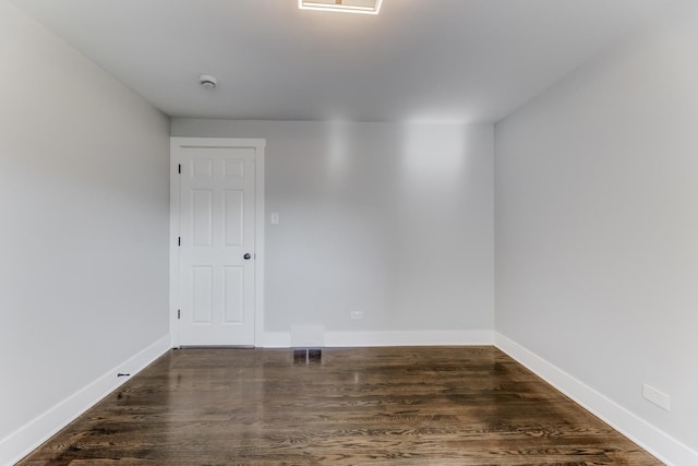 422 W 98th Pl, Chicago, IL 60628 - unfurnished room with wood finished floors and a smoke detector
