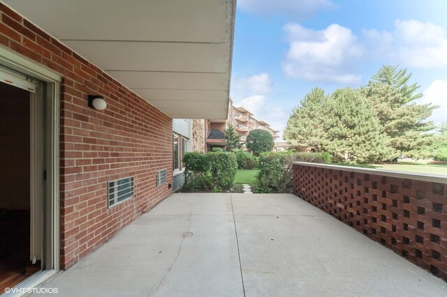 18 E Old Willow Rd Unit 106N, Prospect Heights, IL 60070 - view of patio / terrace