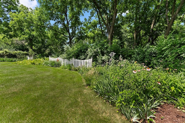 3063 Wedgewood Dr, Dekalb, IL 60115 - view of yard