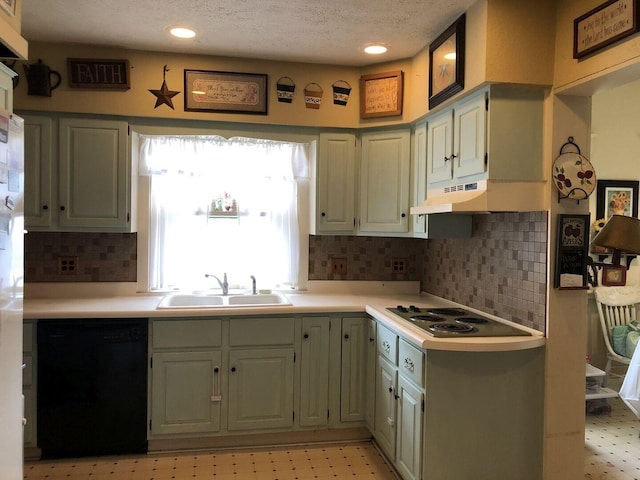 503 N Center St, Colfax, IL 61728 - photo 2