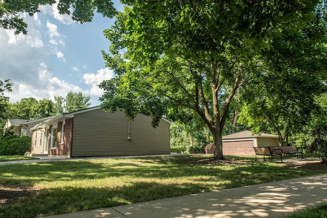 1028 Valley Stream Dr, Wheeling, IL 60090 - view of home's exterior with a yard