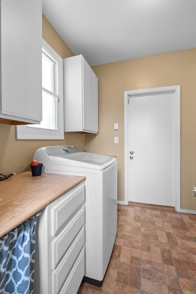 739 Crest Ave, Schaumburg, IL 60193 - laundry area with cabinet space, independent washer and dryer, and stone finish flooring