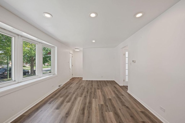 7826 S Kenneth Ave, Chicago, IL 60652 - unfurnished room with wood finished floors and recessed lighting