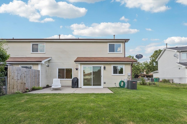 1516 Laguna Ct, Wheeling, IL 60090 - back of house with a patio area and a fenced backyard