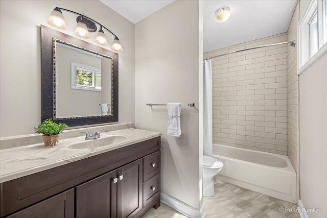 515 Timbers Trl, Saint Charles, IL 60174 - full bathroom featuring vanity, plenty of natural light, and shower / tub combo with curtain