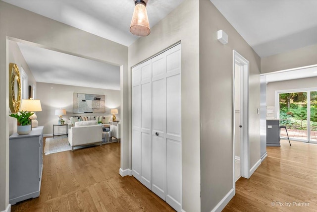 515 Timbers Trl, Saint Charles, IL 60174 - hall with wood finished floors