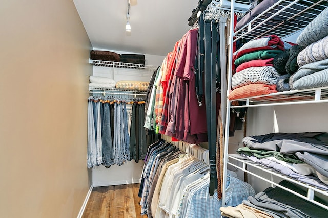 322 Winfield Ct, Schaumburg, IL 60194 - spacious closet with wood finished floors