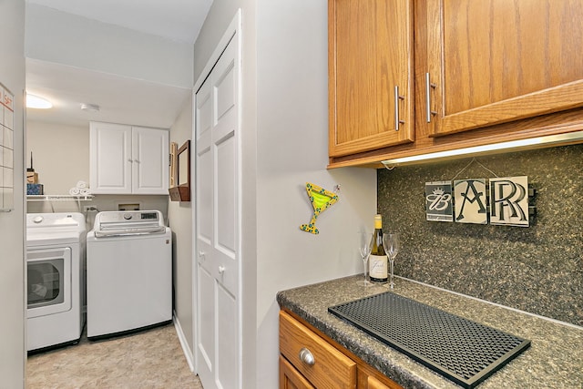 322 Winfield Ct, Schaumburg, IL 60194 - washroom with separate washer and dryer