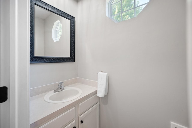 7358 Grandview Ct Unit 7358, Carpentersville, IL 60110 - bathroom featuring vanity