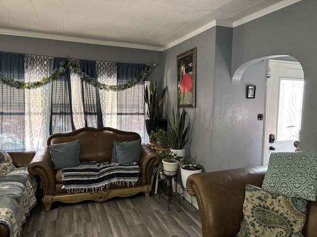 5409 S Richmond St, Chicago, IL 60632 - living area featuring arched walkways, crown molding, and wood finished floors