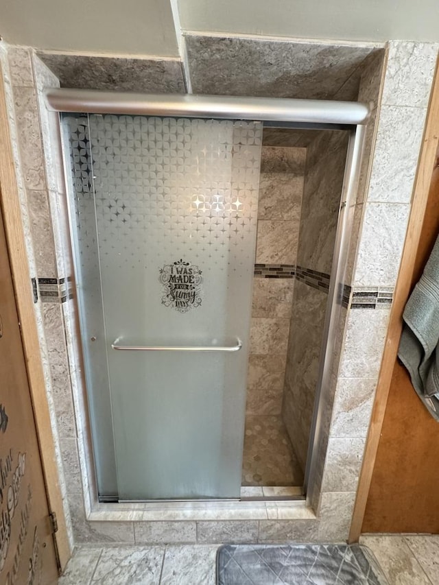 11117 S S Ave L, Chicago, IL 60617 - full bath with a stall shower