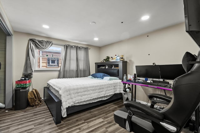 11030 S Ave L, Chicago, IL 60617 - bedroom featuring wood finished floors and recessed lighting