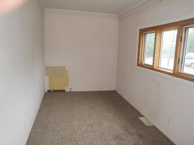 709 E Livingston St, Streator, IL 61364 - photo 6