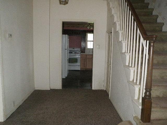 709 E Livingston St, Streator, IL 61364 - photo 7