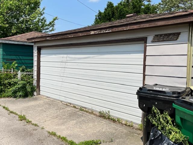 2722 Euclid Ave, Berwyn, IL 60402 - view of garage