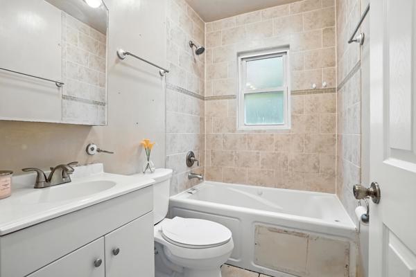 Listing photo 5 - caption unavailable