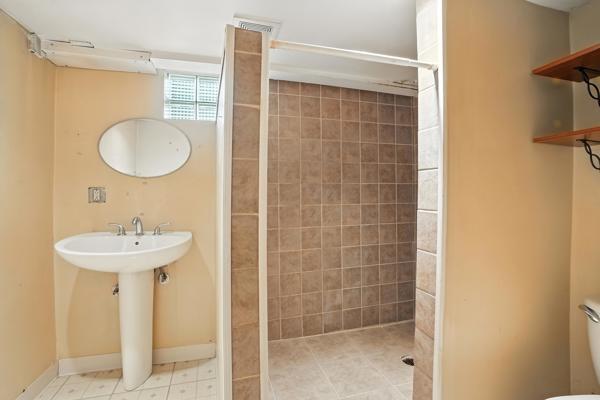 Listing photo 9 - caption unavailable