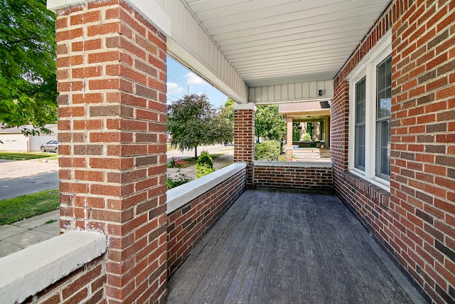 443 W Water St, Kankakee, IL 60901 - view of wooden porch