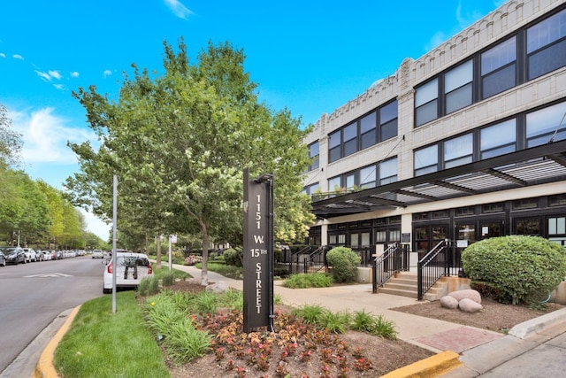 1151 W 15th St Unit 336, Chicago, IL 60608 - view of building exterior